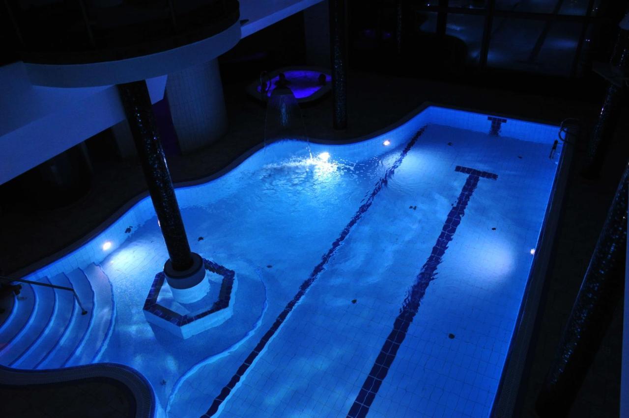 Hotel Pirat & 2*