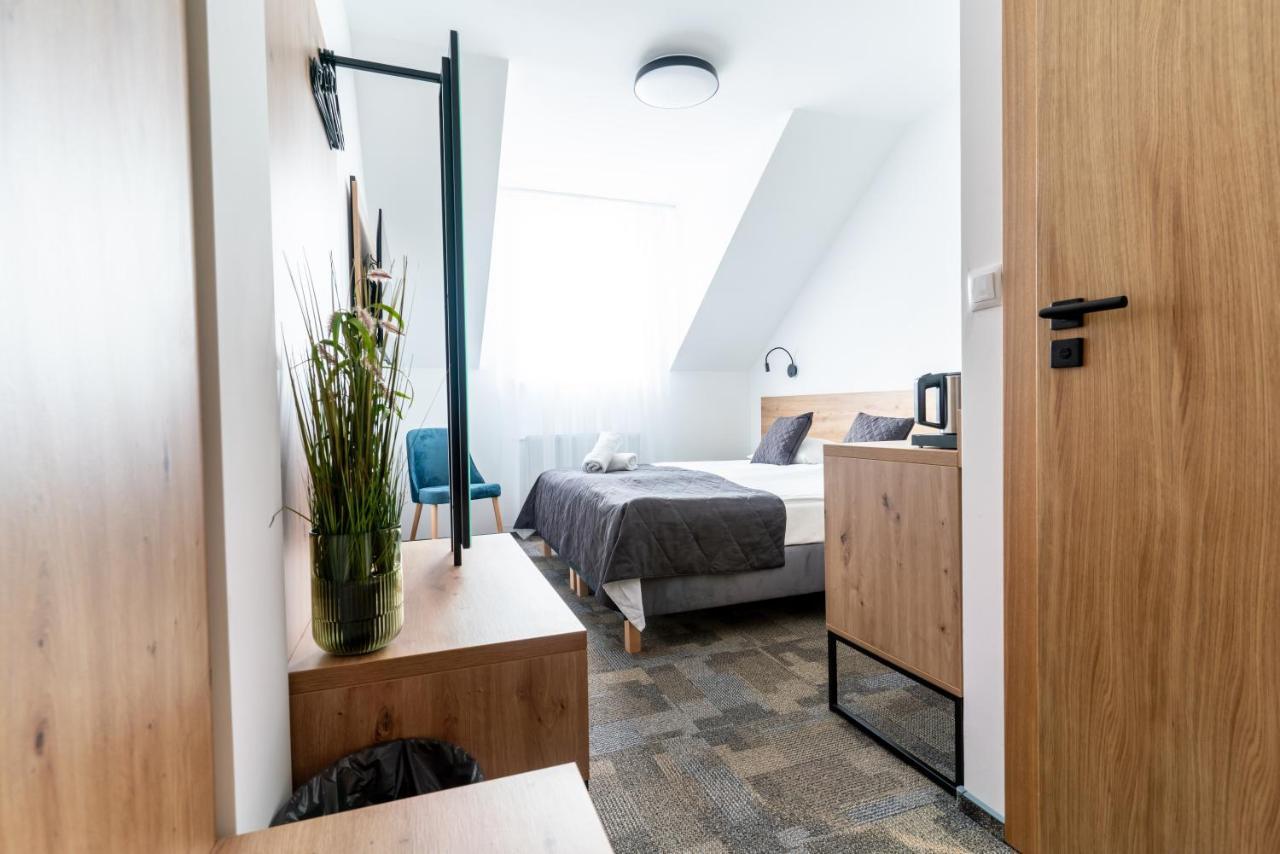 Pirat & Spa-hotel Z Basenem Olsztyn (Warmian-Masurian)