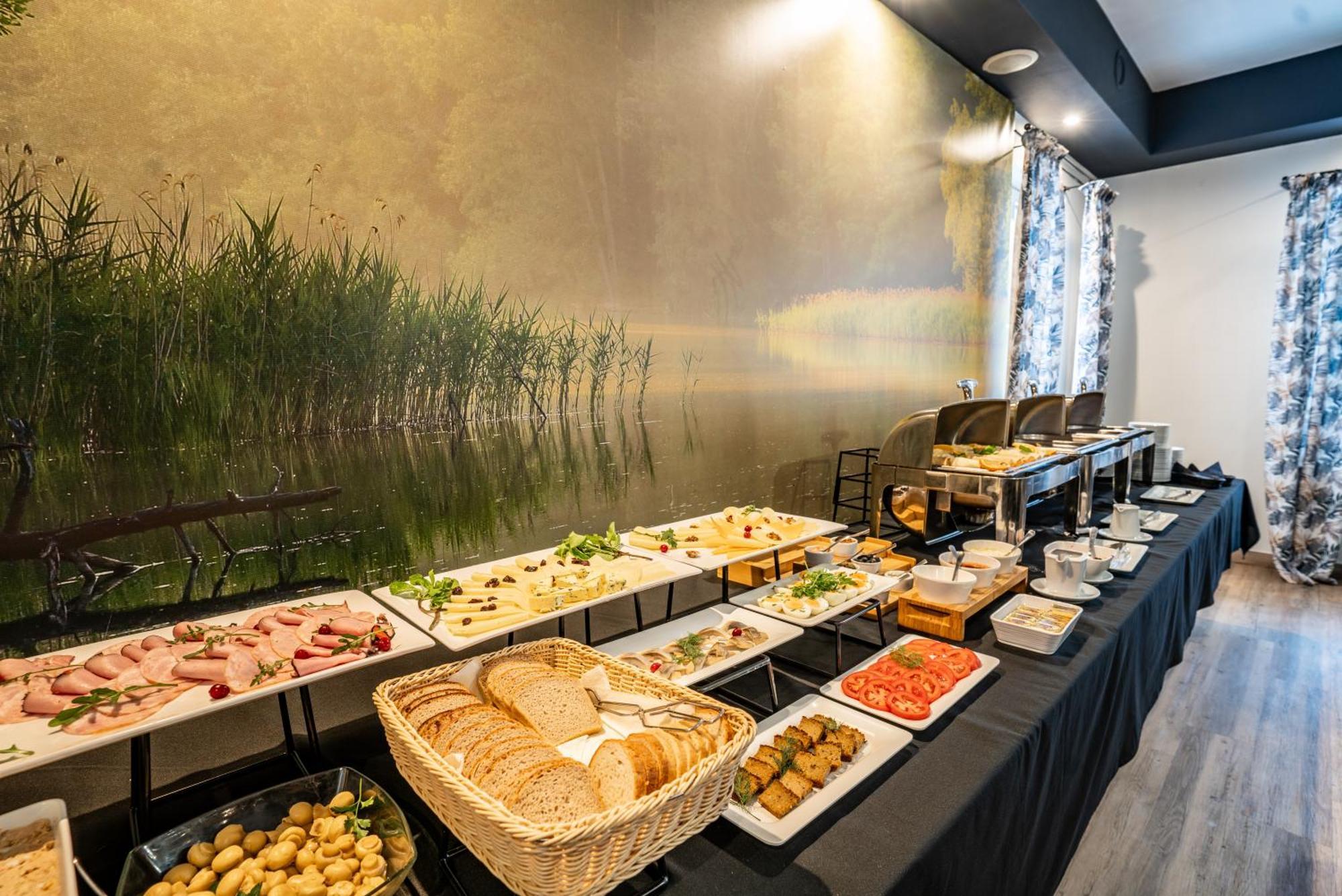 Hotel Pirat &