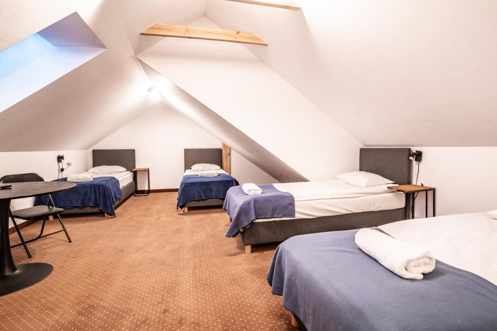 Pirat & Spa-hotel Z Basenem 2*